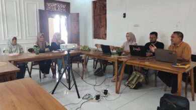 Suasana Rapat Evaluasi El Chicken Lazismu bersama para mitra UMKM dan pengelola di Anggrek Jingga Karanganyar.