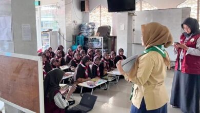 Pembinaan Kepanduan Hizbul Wathan UMS oleh mahasiswa KKNMAs kepada para siswa SMK Muhammadiyah 9 Wagir Malang.