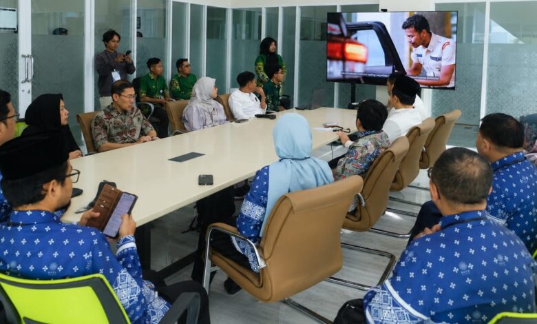 Suasana pertemuan dan diskusi silaturahmi RS UMS A.R. Fachrudin RSMA Jawa Tengah di ruang rapat.