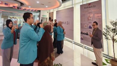 Mahasiswa Prodi Manajemen UMS mengikuti company visit ke kantor FARMASi Corp Malaysia