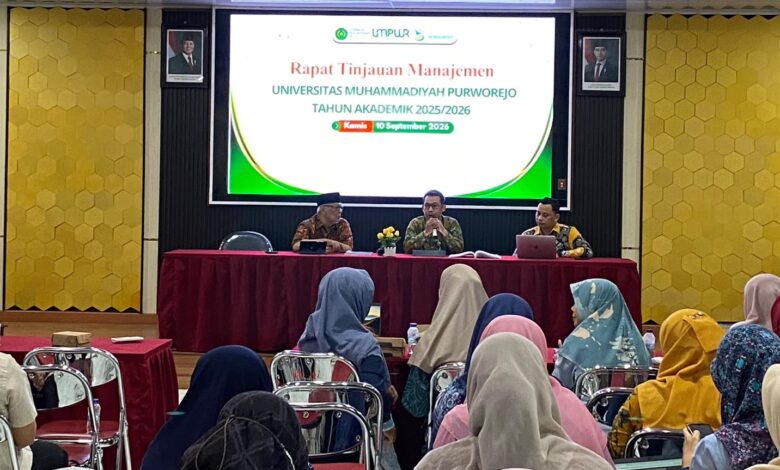 Rapat Tinjauan Manajemen RTM UMPWR 2026 di Ruang Seminar Gedung Rektorat
