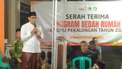 Sambutan PDM Kabupaten Pekalongan dalam acara bedah rumah Lazismu Pekalongan di Paesan Tengah Kedungwuni