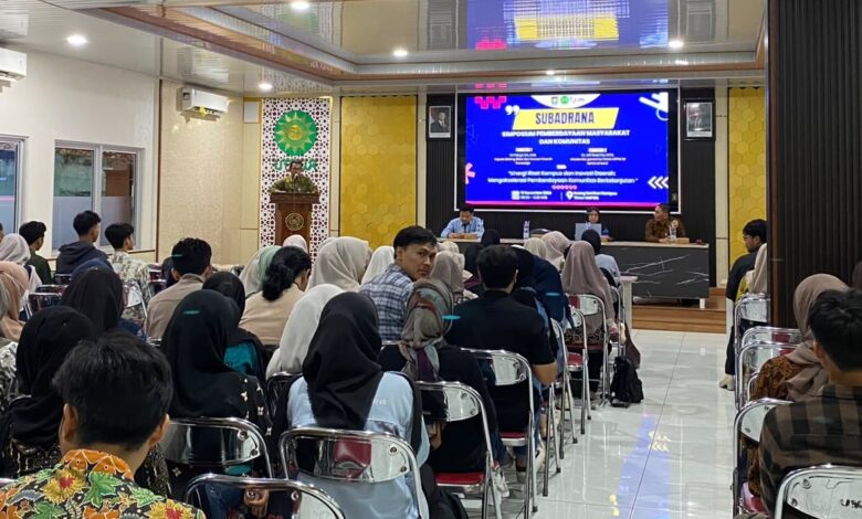 Suasana kegiatan SUBADRANA UMPWR 2026 di Ruang Seminar Kampus Timur Gedung Rektorat UMPWR yang dihadiri narasumber dan peserta mahasiswa.