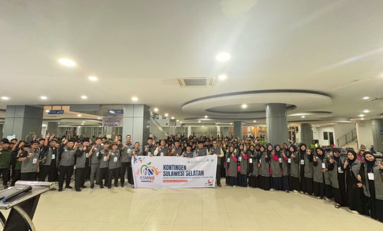 Foto bersama Kontingen Santri Muhammadiyah Sulsel di Pelabuhan Soekarno-Hatta Makassar sebelum berangkat menuju KSMN II 2026 di Malang.