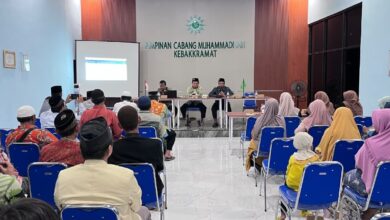 Jajaran pimpinan menghadiri Kajian Ideopolitor PCM Kebakkramat di Karanganyar.