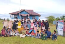 Da'i LDK Menjaga Api Dakwah di Pelosok Raja Ampat Melalui Strategi Dakwah Bersistem bersama anak-anak di kawasan 3T Salawati Tengah.