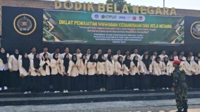 Mahasiswa PPG UMPWR mengikuti Diklat Penguatan Wawasan Kebangsaan dan Bela Negara di Dodik Bela Negara Rindam IV Diponegoro.
