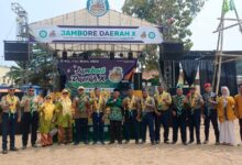 Jajaran pengurus dan pimpinan Kwarda Hizbul Wathan Pemalang foto bersama dalam pembukaan Jambore Daerah X jelang Mahrojan HW Jateng 2026.