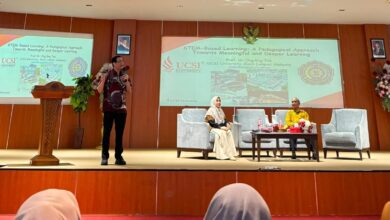 Prof. Ong Eng Tek dari UCSI University Malaysia menyampaikan materi seminar pembelajaran STEAM berbasis deep learning di Universitas Muhammadiyah Purwokerto (UMP).