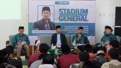Ketua MPKSDI PP Muhammadiyah Bachtiar Dwi Kurniawan menyampaikan materi kuliah umum Stadium General Pondok Shabran UMS untuk mencetak kader ulama Muhammadiyah.