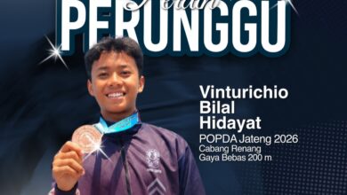 Vinturichio Bilal Hidayat, siswa SMP Muhammadiyah Program Khusus Temanggung, bangga memamerkan medali perunggunya dari ajang POPDA Jateng 2026.
