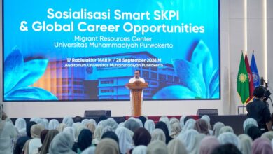 Pembicara memberikan sambutan dalam Sosialisasi Smart SKPI dan Global Career Opportunities di UMP