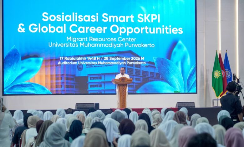 Pembicara memberikan sambutan dalam Sosialisasi Smart SKPI dan Global Career Opportunities di UMP