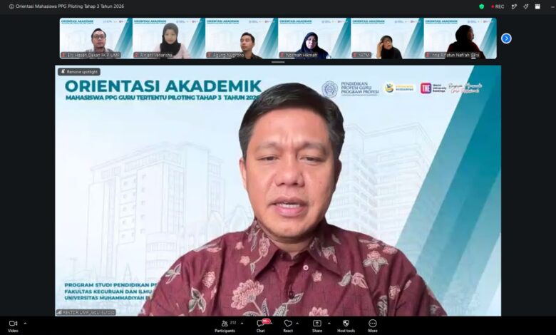 Rektor UMP Prof. Dr. Jebul Suroso menyampaikan sambutan dalam orientasi akademik PPG Guru Tertentu Piloting 3 2026 secara daring.