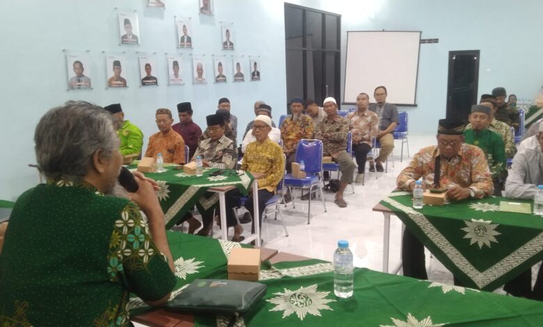 Suasana pertemuan Turba MPKSDI PDM Karanganyar bersama jajaran pengurus PCM Kebakkramat di Gedung Dakwah Kebakkramat.