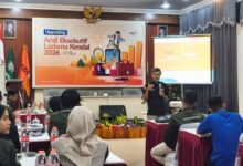 Ikhwanushoffa saat memberikan materi dalam acara Upgrading Amil Lazismu Kendal 2026 di Hotel Panorama Bandungan.