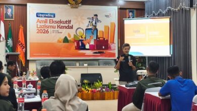 Ikhwanushoffa saat memberikan materi dalam acara Upgrading Amil Lazismu Kendal 2026 di Hotel Panorama Bandungan.