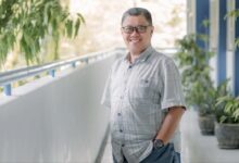 Guru Besar Hukum Tata Negara UMS Prof. Dr. Aidul Fitriciada Azhari, M.Hum.