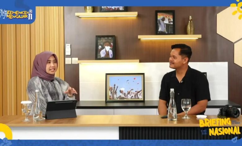 Muhammad Arfian Hariz guru SD Muhammadiyah Parakan saat menjadi narasumber Briefing Nasional Kemenkeu Mengajar ke-11.