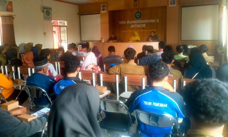 Sosialisasi program magang di Jepang bagi siswa dan orang tua di SMK Muhammadiyah 2 Jatinom