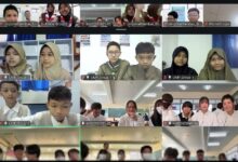 Tangkapan layar Zoom pertukaran pelajar siswa SMP UMP Purwokerto dengan siswa Nishinooka Junior High School Jepang.