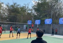 Pertandingan Turnamen Voli Pelajar se-Karesidenan Kedu di Lapangan Voli Kampus III Sucen UMPWR