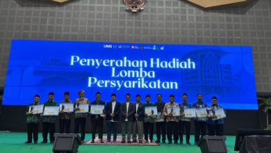 Apresiasi Kontribusi Persyarikatan Muhammadiyah se-Solo Raya dalam penyerahan penghargaan MOEA 2026 di Edutorium KH Ahmad Dahlan UMS