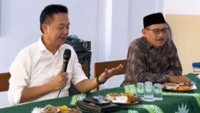 Direktur Al-Azhar BSD H. Noor Khoirudin menyampaikan pemaparan kunci sekolah unggul di SMP Muliya Jepara