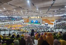 Ribuan jemaah memadati Gedung Edutorium K.H. Ahmad Dahlan dalam gelaran Tabligh Akbar UMS bersama Ustaz Das'ad Latif.