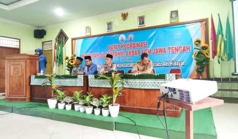 Suasana rapat koordinasi pimpinan sekolah Muhammadiyah dan Majelis Dikdasmen PNF se-Karanggede dalam persiapan Silaturahmi Akbar FGM.