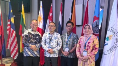 Delegasi UMS berfoto bersama dalam SEAMEO Executive Meeting 2026 di Manila Filipina untuk perkuat program calon guru ASEAN
