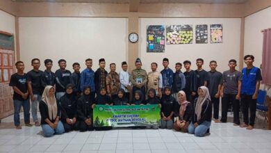 Foto bersama kontingen HW Boyolali dan pembina saat acara pelepasan Mahrojan Penghela di PonpesMU Manafi’ul ‘Ulum Sambi.