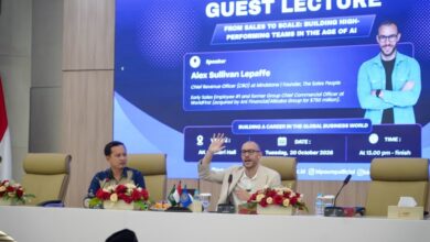 UMP gelar guest lecture AI menghadirkan CRO Mindstone Alex Sullivan Lepaffe sebagai pembicara utama.