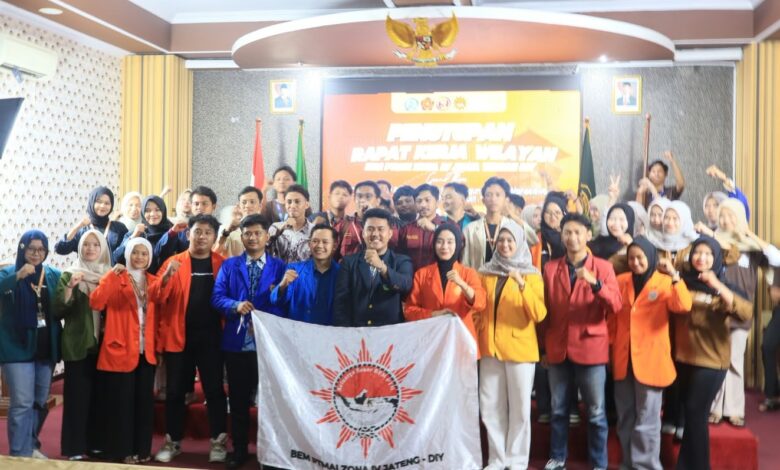 Pengurus BEM PTMAI Zona IV bersama delegasi mahasiswa Perguruan Tinggi Muhammadiyah dan Aisyiyah bersiap menyukseskan Silatnas BEM PTMAI.