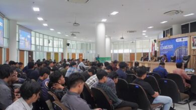 Inovasi material berkelanjutan dibahas dalam seminar internasional ICOAMS 2026 Teknik Mesin UMS di Ruang Seminar Siti Walidah.