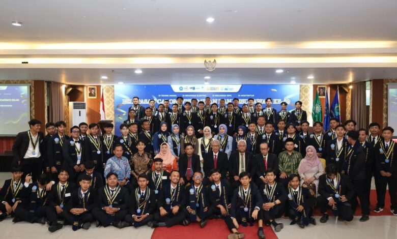 Pelepasan Calon Wisudawan FT UNIMUS ke-50 di Semarang
