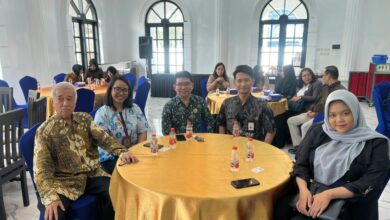 Perwakilan RS UMS A.R. Fachrudin bersama para pemangku kepentingan dalam peluncuran aplikasi SoulMed untuk pengembangan medical wellness tourism Kota Surakarta di Minoa Hotel.