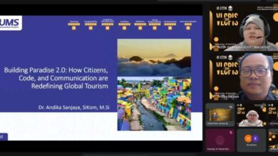 Dosen UMS Dr. Andika Sanjaya memaparkan materi komunikasi pariwisata global dalam seminar internasional VLCPIS 2026 UTM via Zoom.