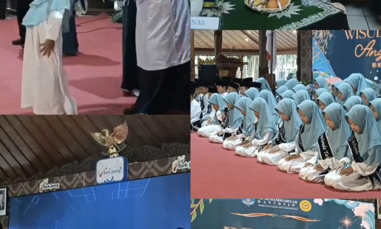 Suasana prosesi wisuda tahfidz MI Muhammadiyah Danurejo di Pendopo Pengayoman Temanggung