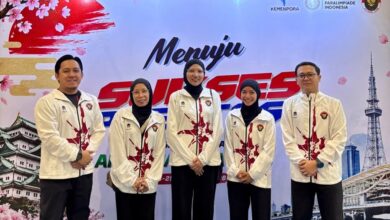 Dosen FIK UMS Suryo Saputra Perdana bersama tim pendamping fisioterapi olahraga difabel kontingen Indonesia untuk Asian Para Games 2026